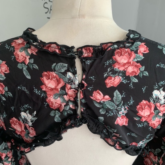 Shein// beautiful open back dress size small - Picture 10 of 11